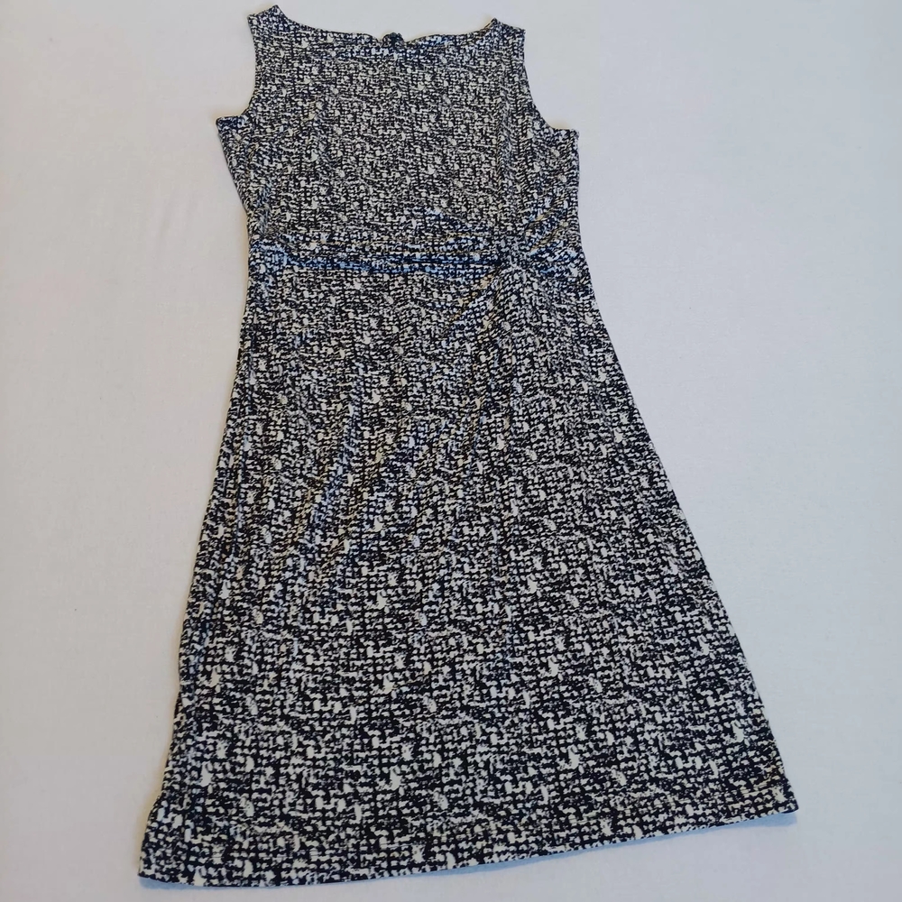 Ann Taylor Sz 4 Black and White Textured Midi Dress (Slight Discolor4th&5th Pic)